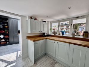 Photo 11- click for photo gallery